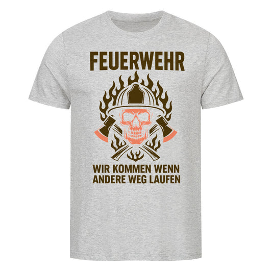 Feuerwehr Vintage Design – Skull mit Helm & Flammen in braun-orange Tönen, Text „Wir kommen, wenn andere weglaufen“. Grau